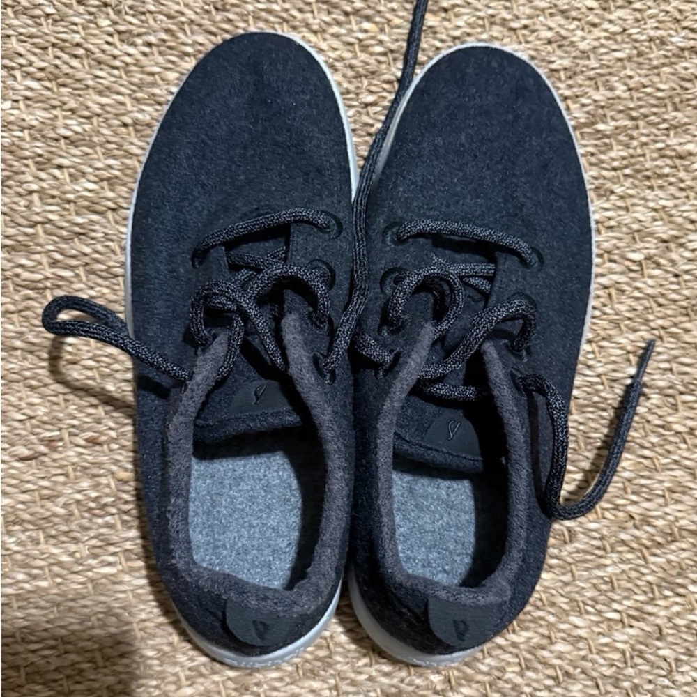 NEW Women’s Allbirds The Wool Runner Sneakers - Picture 3 of 6